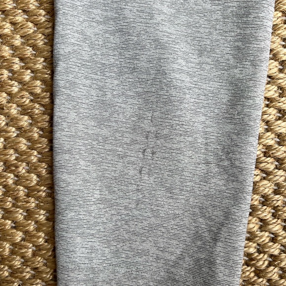 Outdoor voices grey color block leggings - Picture 3 of 3